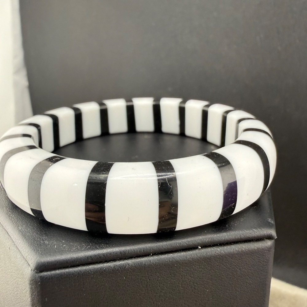 Vintage Bangle Bracelet Black and White Stripe 8.5"